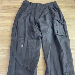 Special Blend Waterproof Snowboard Mens 
Size: L
Color: Black